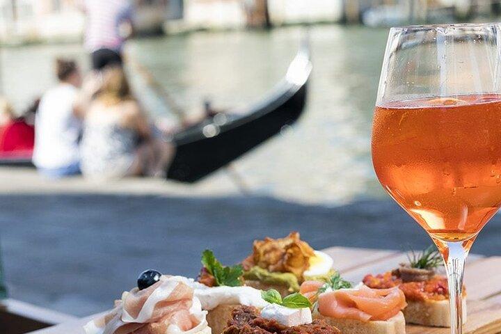 Guided Small Group Kickstart Food Tour of Venice