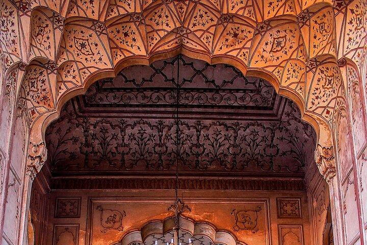 Private & Guided: Wagah Border, Walled City & Lahore Fort Full Day Tour
