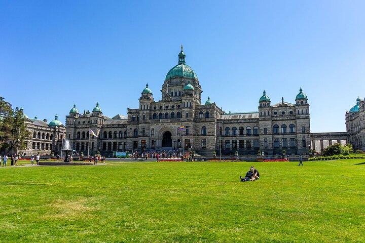 Butchart Gardens and Victoria Tour from Vancouver