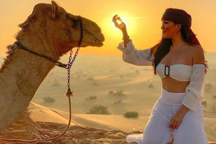 Dubai: Evening Red Dunes Safari, BBQ Dinner & Live Shows