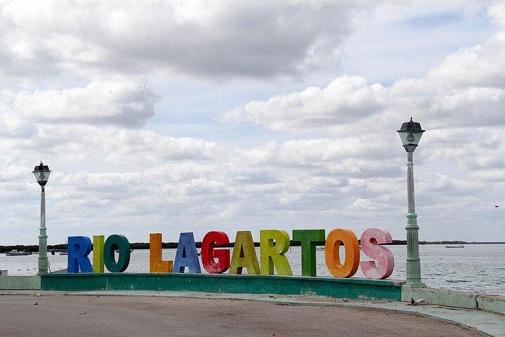 Discover a Pink Lagoon in The Coloradas with Transportation from Cancún