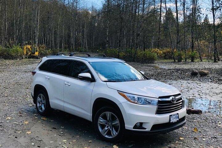 Private Guided Grand City Tour in Vancouver with your luggage