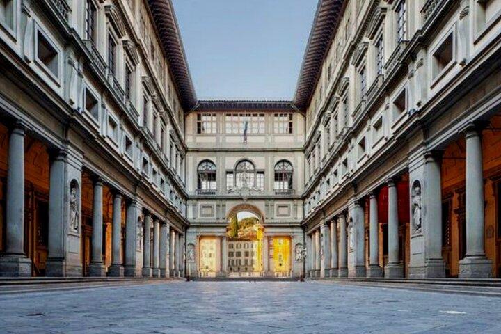 Florence: Uffizi Gallery Audio Guided Tour led by Tour Leader