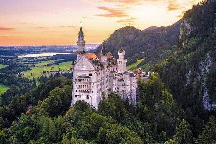 Skip the Line: Neuschwanstein Castle Private Tour From Füssen or Hohenschwangau