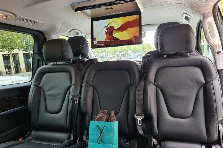 Private Transfer from CDG/ORLY/LBG Airport to Paris (Van-7 Pax)