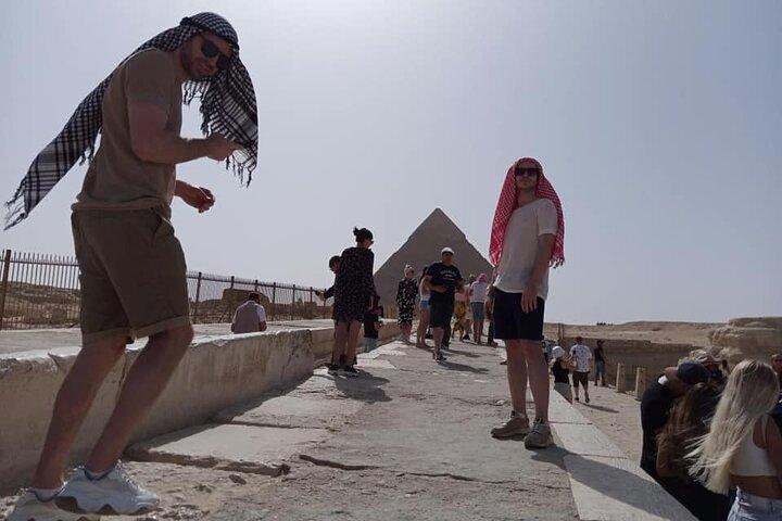 Half Day Tour Giza Pyramids& Great Sphinx with Private Tour Guide