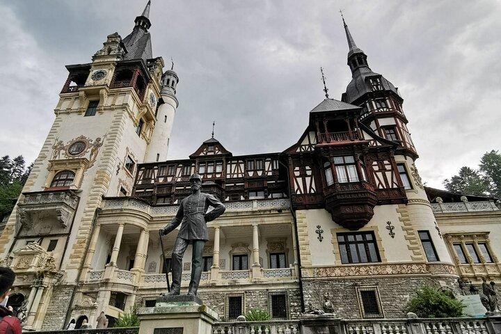 Small-group Day trip from Bucharest to Brasov & Dracula's Castle