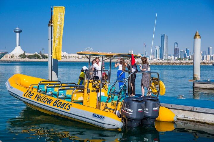 Abu Dhabi Guided Sightseeing Boat Tours