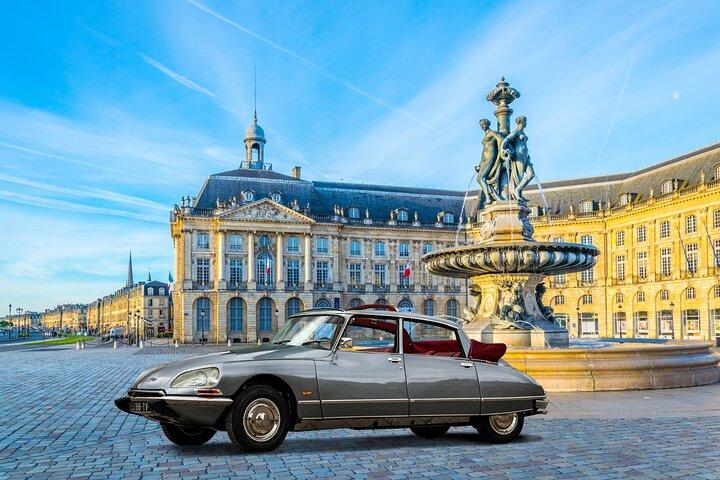 3H private city tour of Bordeaux and vineyard in a Citroën DS