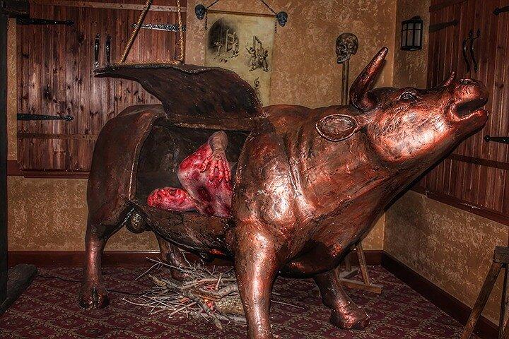 Medieval Torture Museum with Ghost Hunting and Tiny Art Gallery