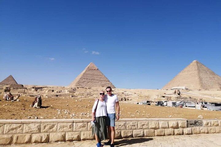 Private tour to Giza Pyramids , Sphinx and Egyptian Museum
