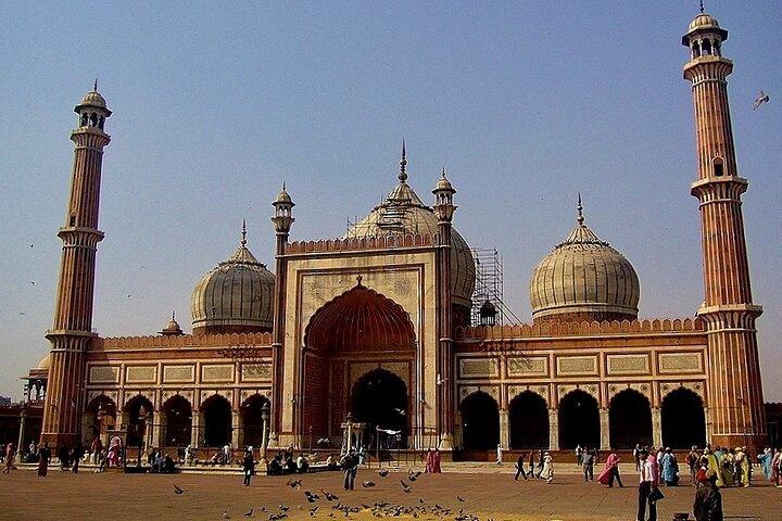 Safe Private Transfer From New Delhi Airport or Hotel to Agra