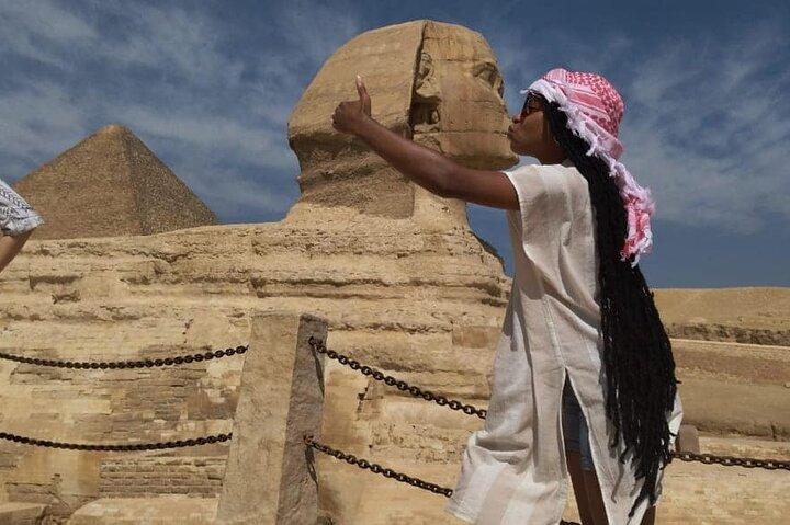 Half Day Tour Giza Pyramids& Great Sphinx with Private Tour Guide