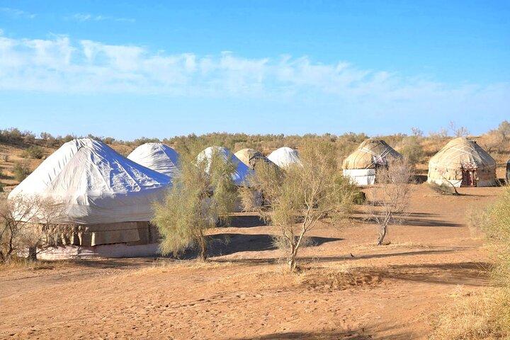 Desert yurt camp and Mountain tour - 3 days