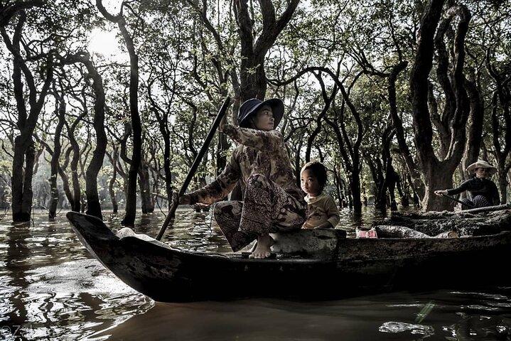 Kompong Phluk with Two Villages cruise tour from Siem Riep