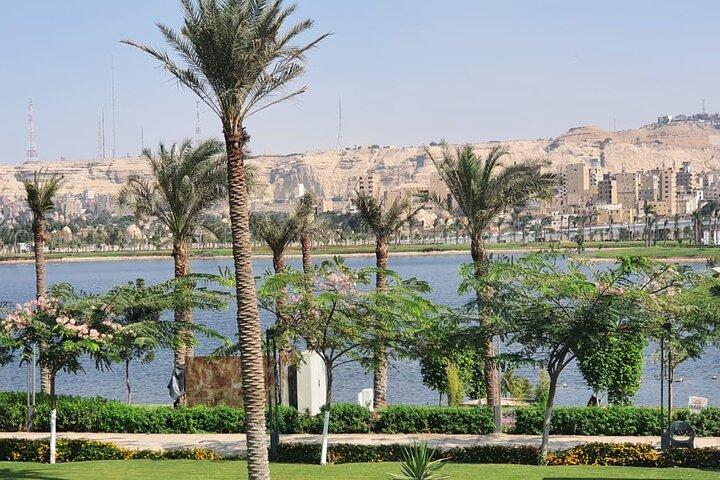 Full Day Tour to Royal Mummies, Giza pyramids, Sphinx and Bazaar