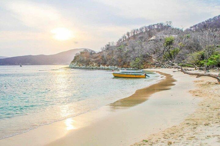 PARK TAYRONA - PLAYA CRISTAL Sun, beach and crystal clear waters