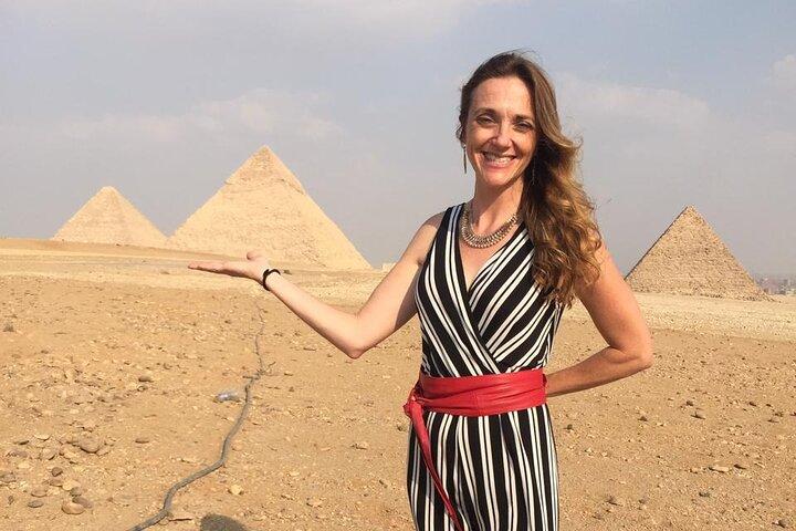 4-Hours private tour Giza pyramids and sphinx day tour