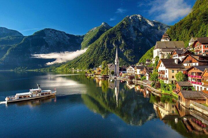 Full-Day Private Tour of Hallstatt and Salzburg from Vienna