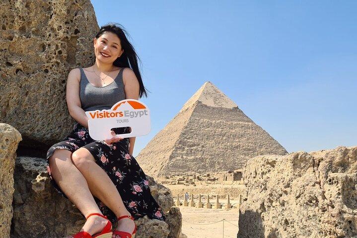 Day Tour at The Pyramids & The Egyptian Museum