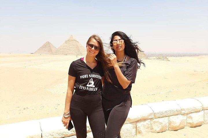Half Day Tour Giza Pyramids &Great Sphinx with Private Tour Guide