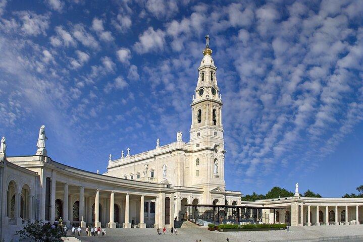 Full Day Private Transfer - From Lisbon to Porto Tour