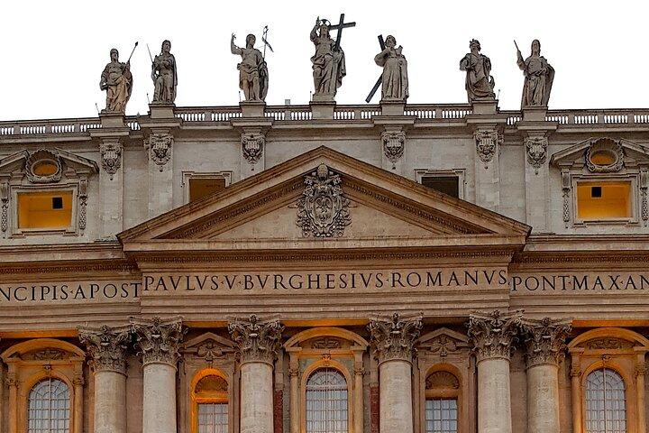 PRIVATE Vatican, Sistine Chapel & St. Peter's Basilica
