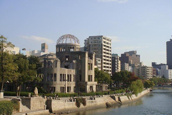 Hiroshima and Miyajima 1 Day Private Tour from Kyoto or Osaka