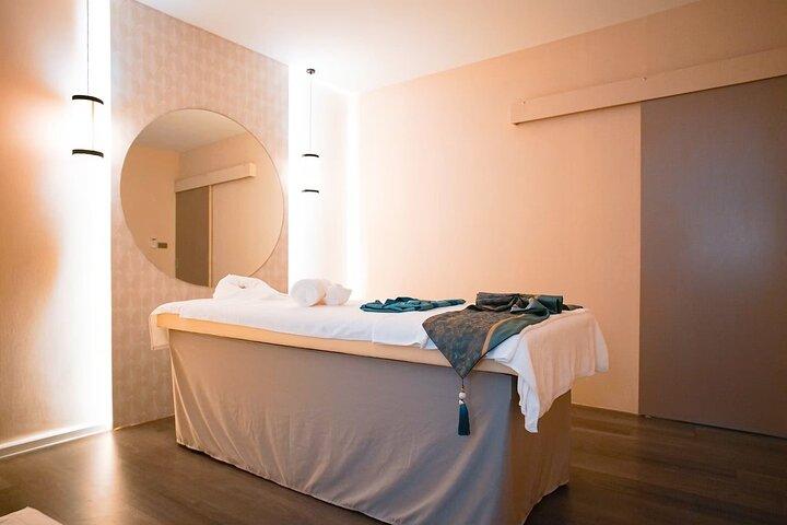 Spa Premium - Thai Massage (2 Hours with Pick Up Service)