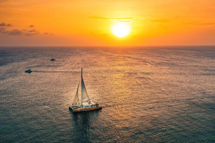 Aruba Sunset Sail with Open Bar