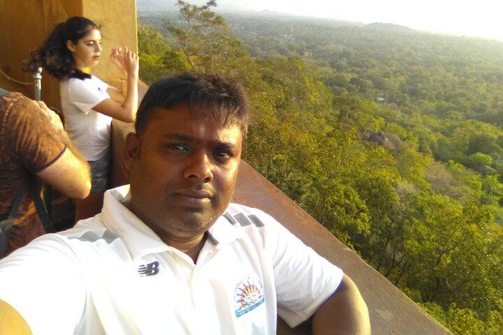 Private Day trip Kandy & pinnawala with your selected attractions