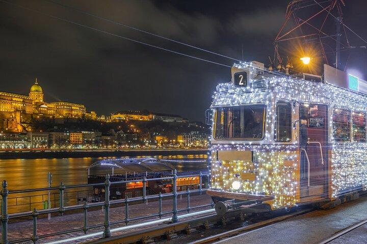 Budapest Christmas Market Tour with Basilica visit & Chimney cake
