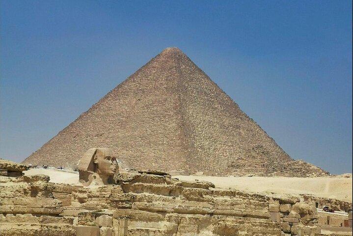 5 Hours private to Giza pyramids Sphinx and Citadel including Lunch