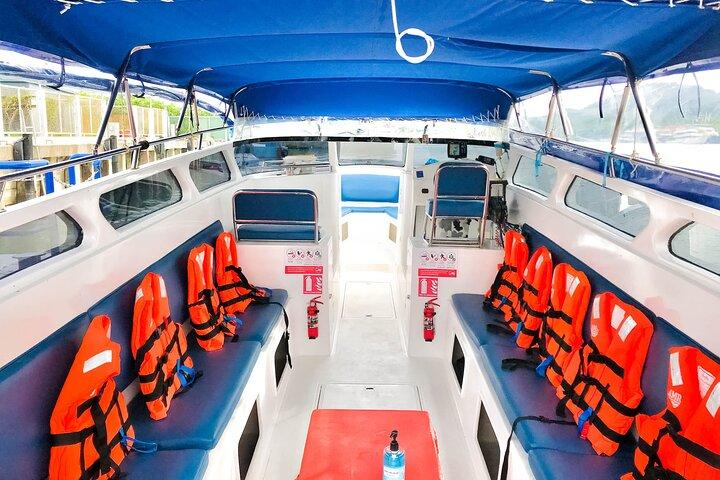 Speedboat Transfer Phi Phi Tonsai to Phuket with Dropoff Service