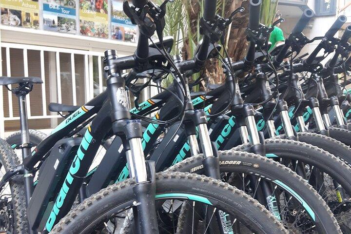 Small-Group Athens Scenic e-Bike Tour