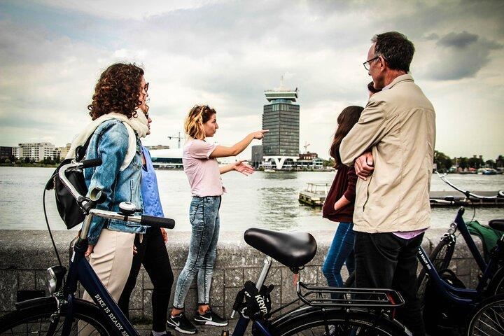 Amsterdam full day tour: Walking, Biking and Cruising