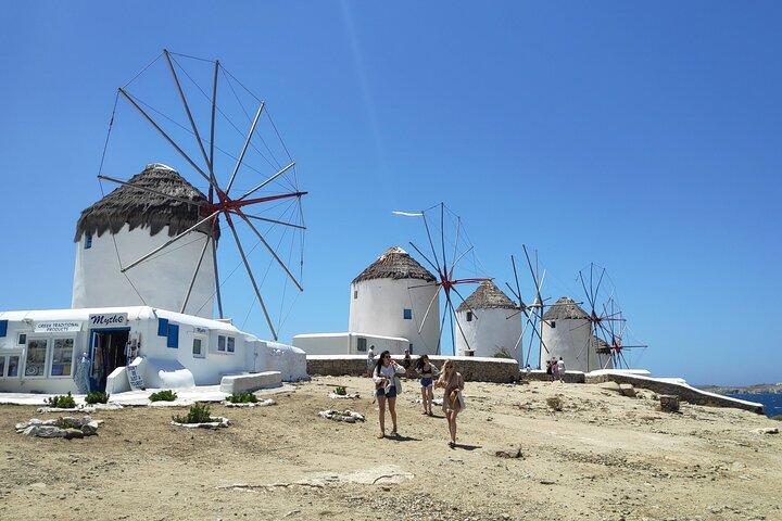 Private Walking Tour in Mykonos Town & Secluded Beach Picnic