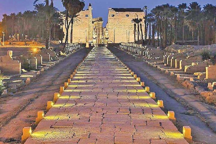 Cairo : Luxor East and West Banks Tour & Overnight SLEEPER Train Rounded trip