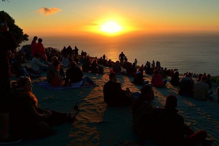 Summer Sunset Bus Tour in Cape Town