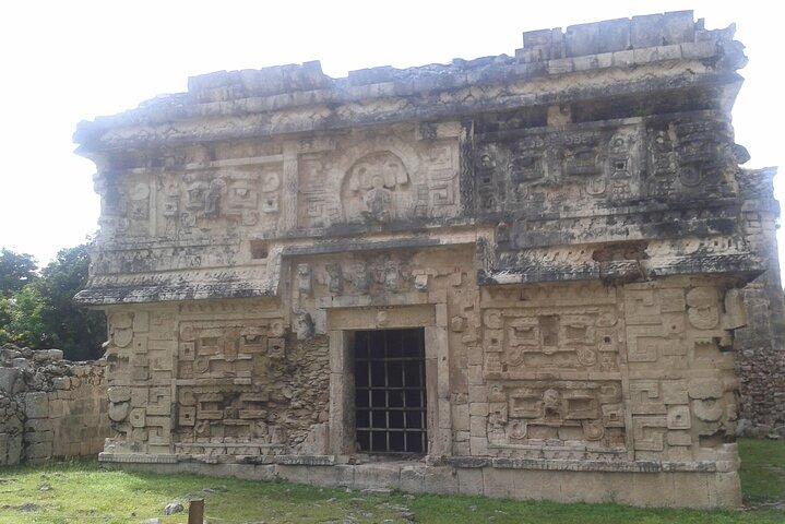 Chichen Itza, Cenote Sagrado and Valladolid from Cancun