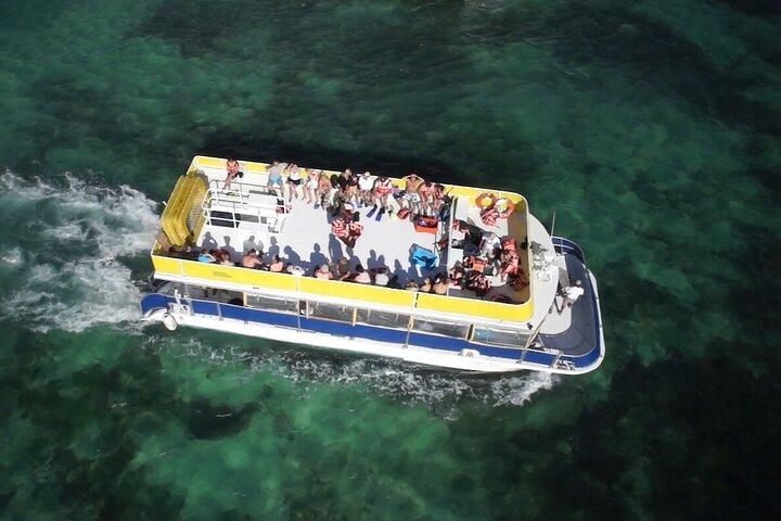 Isla Mujeres Unlimited! enjoyable party with transportation