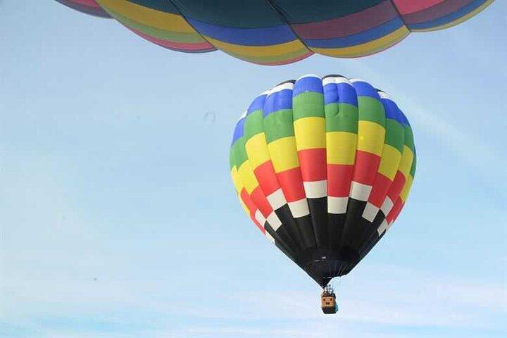 Enjoy Standard Dubai Desert Hot Air Balloon