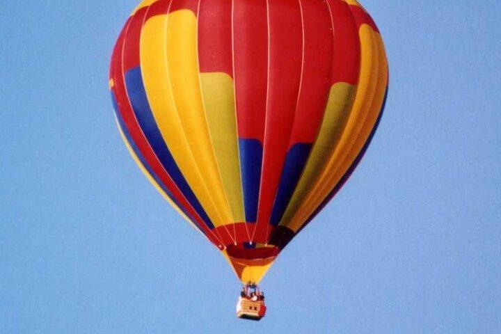 Enjoy Standard Dubai Desert Hot Air Balloon