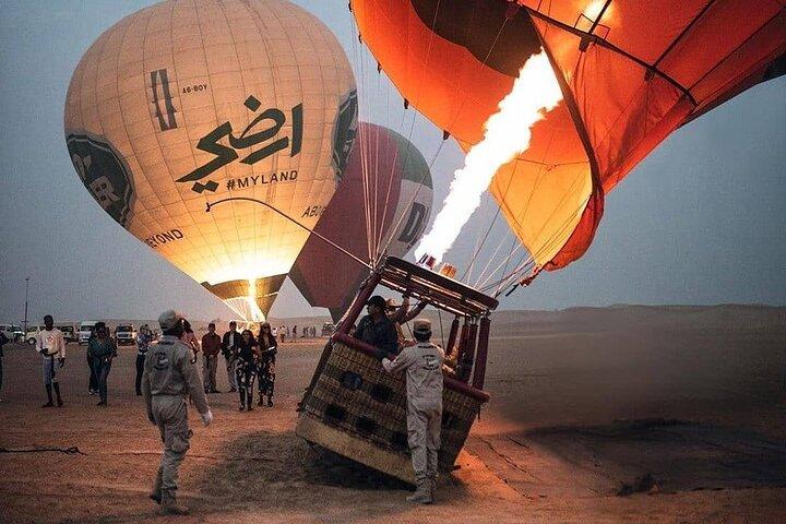Enjoy Amazing Standard Dubai Hot Air Balloon