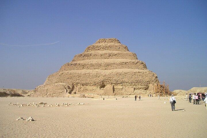Giza Pyramids, Memphis, Sakkara Tour
