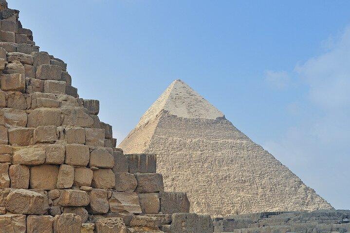 Day Tour To Pyramids Of Giza, Saqqara & Memphis