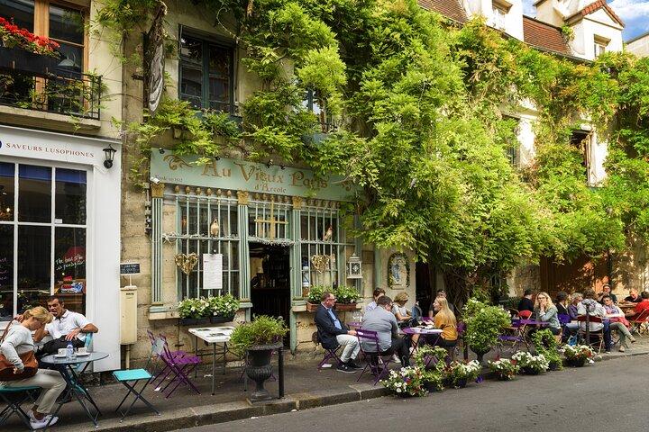 Paris: Private French Food & Wine Walking Tour in Le Marais