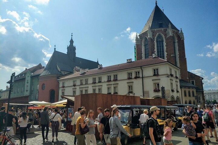1-Hour Tour to Krakow's Old Town by Electric Golf Cart