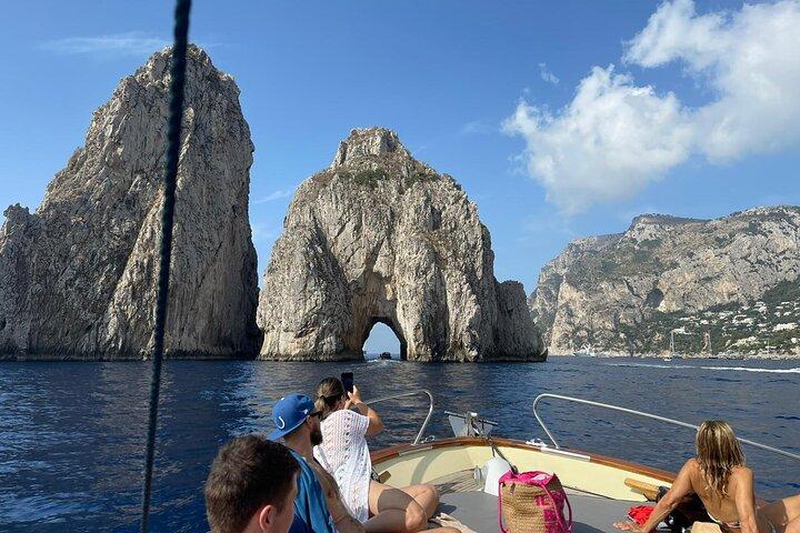 From Castellammare di Stabia: Capri Blue Grotto Boat Day Tour