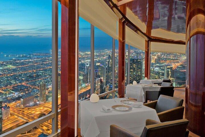 Tour of Burj Khalifa and Dinner in One Of The Tower Restaurants